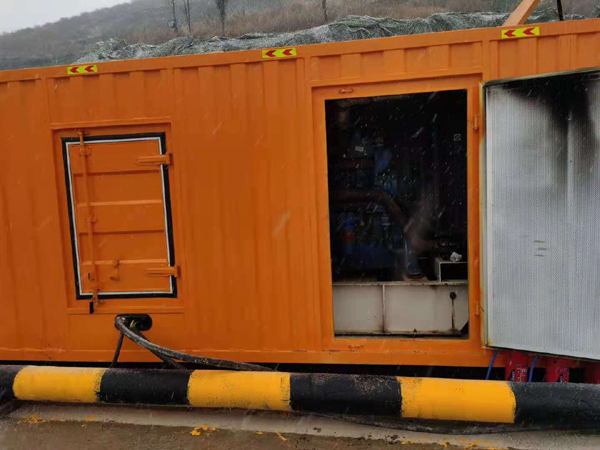 哈巴河出租发电机-船用柴油发电机的工作原理是怎么样的？