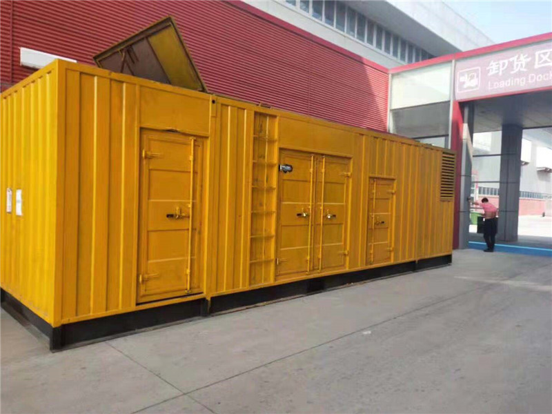哈巴河国内外发电机组租赁合同在明确设备维护责任方面有哪些不同做法？